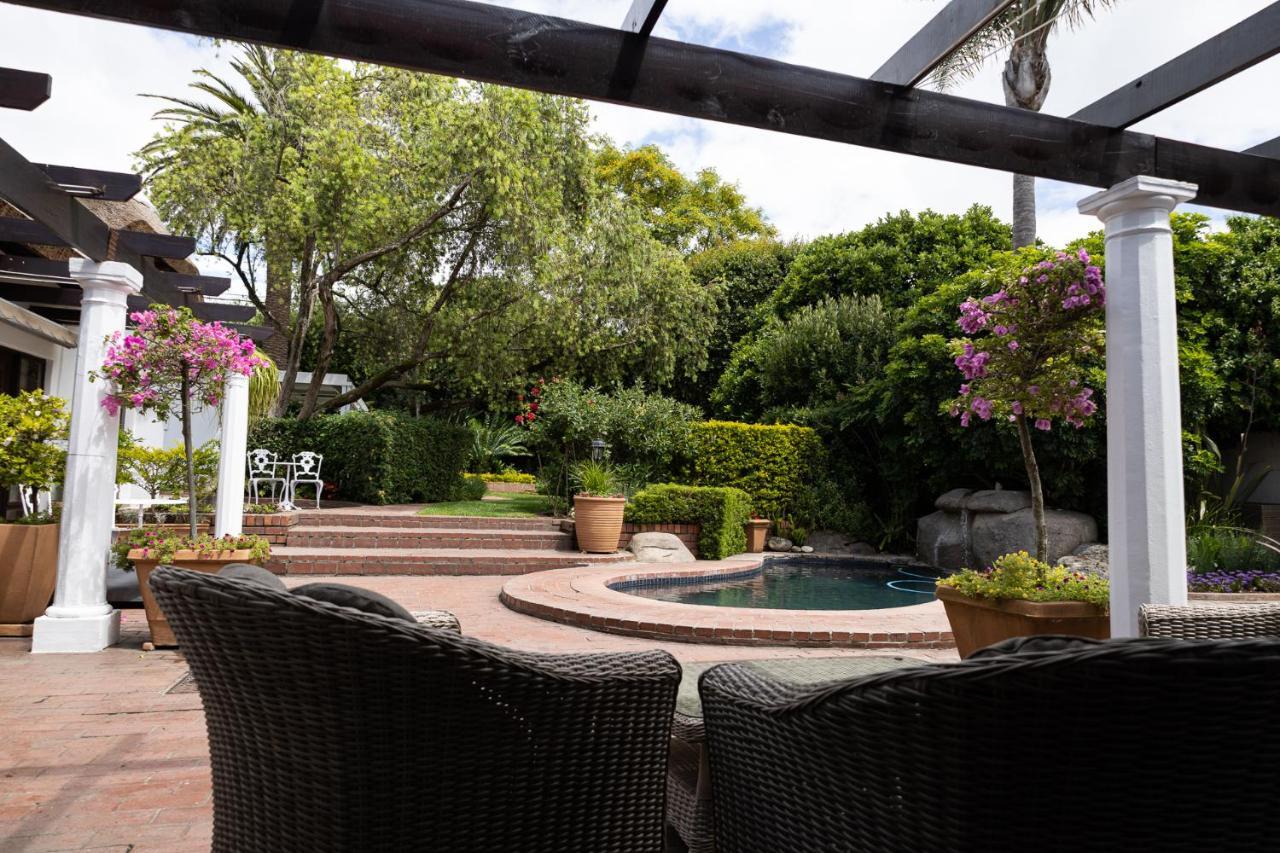 Cape Village Lodge Durbanville Buitenkant foto
