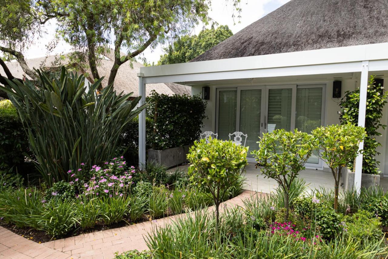Cape Village Lodge Durbanville Buitenkant foto